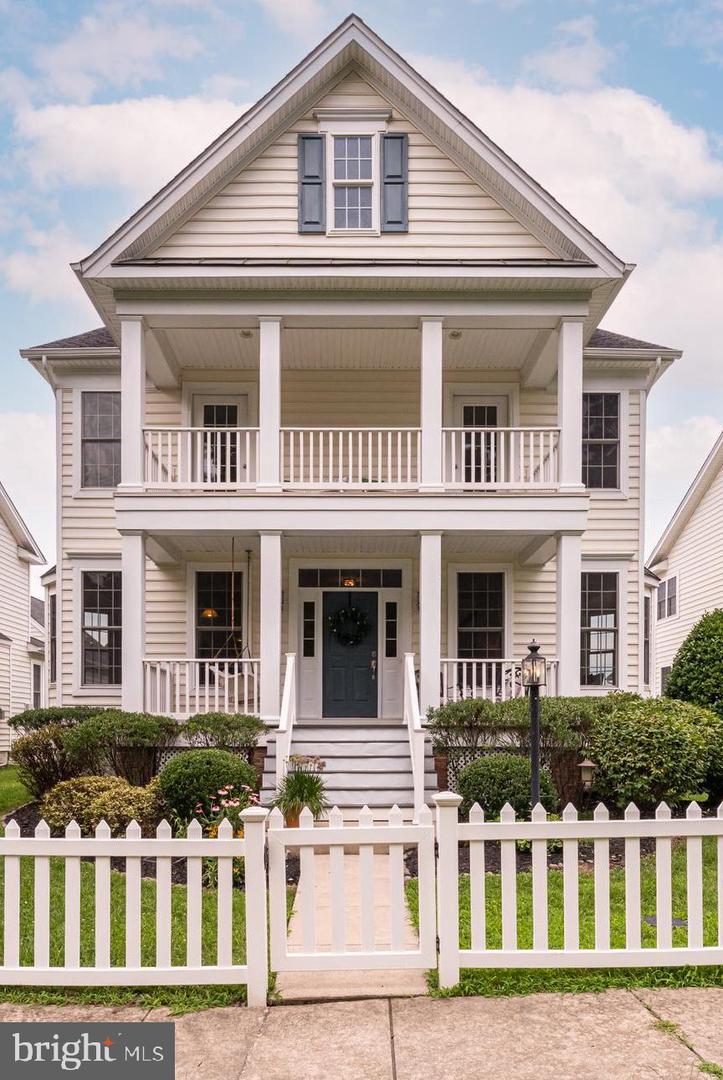 25285 DOOLITTLE LN, CHANTILLY, Virginia 20152, 5 Bedrooms Bedrooms, ,4 BathroomsBathrooms,Residential,For sale,25285 DOOLITTLE LN,VALO2102390 MLS # VALO2102390