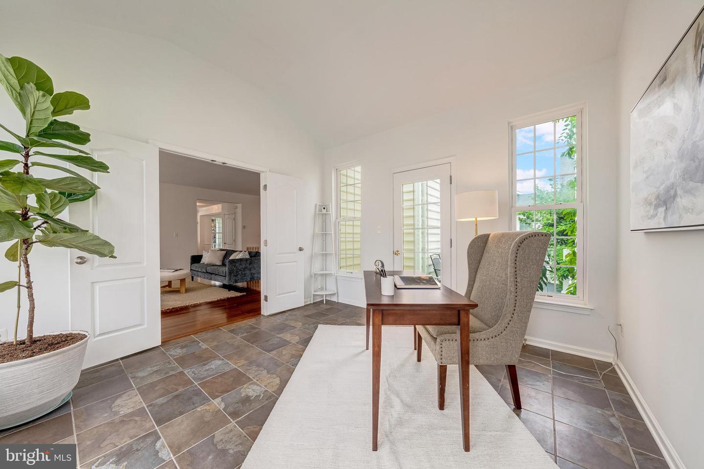 25285 DOOLITTLE LN, CHANTILLY, Virginia 20152, 5 Bedrooms Bedrooms, ,4 BathroomsBathrooms,Residential,For sale,25285 DOOLITTLE LN,VALO2102390 MLS # VALO2102390