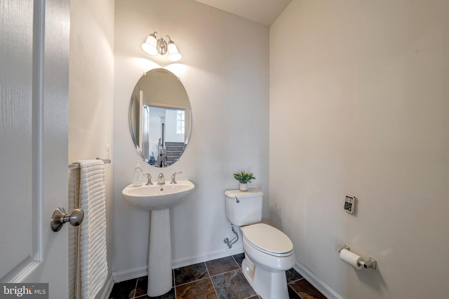 25285 DOOLITTLE LN, CHANTILLY, Virginia 20152, 5 Bedrooms Bedrooms, ,4 BathroomsBathrooms,Residential,For sale,25285 DOOLITTLE LN,VALO2102390 MLS # VALO2102390
