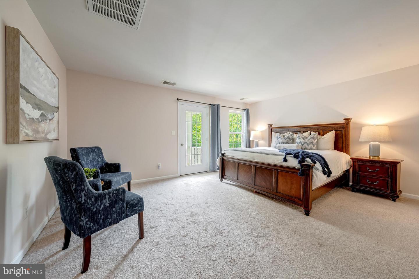 25285 DOOLITTLE LN, CHANTILLY, Virginia 20152, 5 Bedrooms Bedrooms, ,4 BathroomsBathrooms,Residential,For sale,25285 DOOLITTLE LN,VALO2102390 MLS # VALO2102390