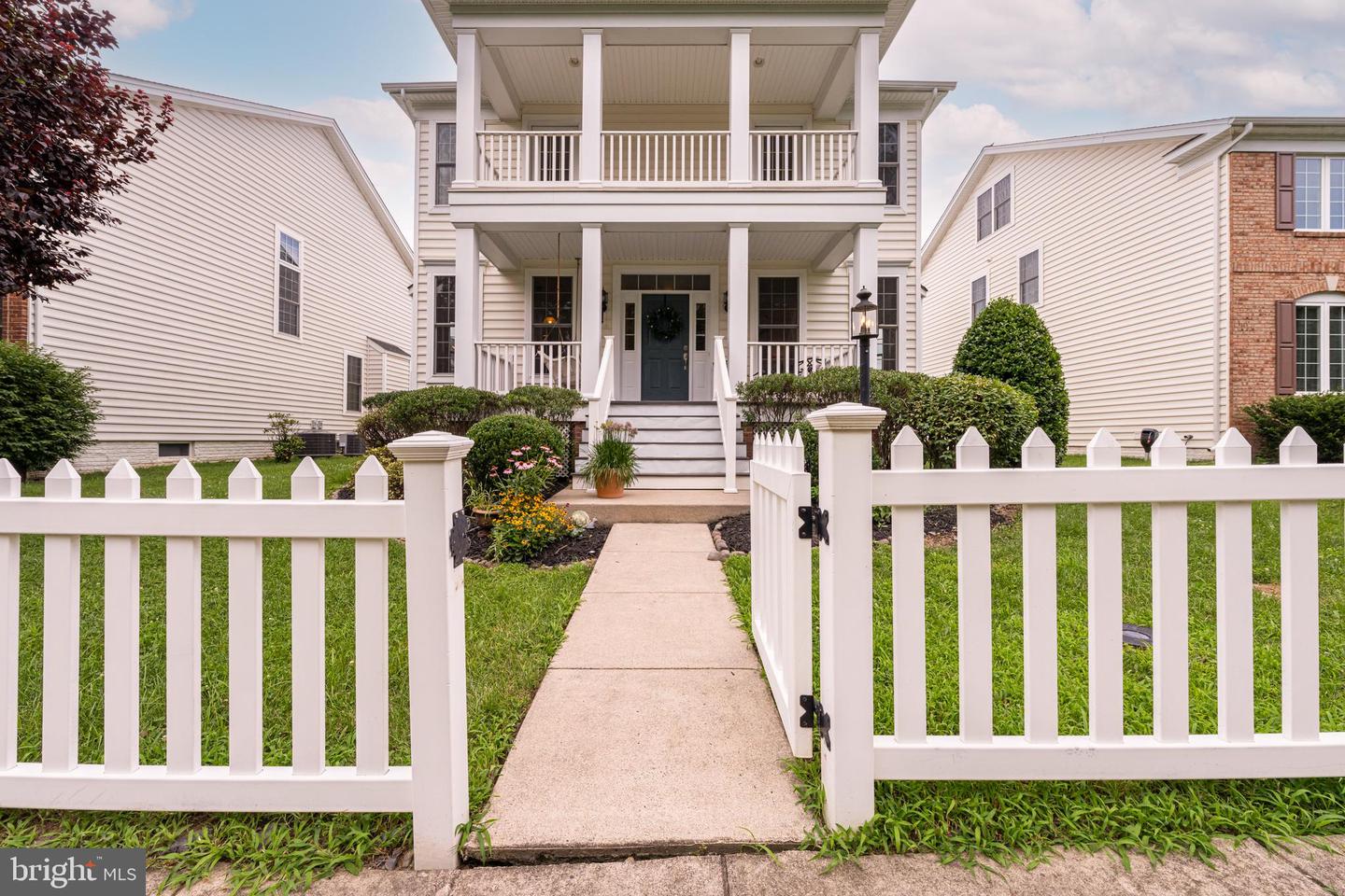 25285 DOOLITTLE LN, CHANTILLY, Virginia 20152, 5 Bedrooms Bedrooms, ,4 BathroomsBathrooms,Residential,For sale,25285 DOOLITTLE LN,VALO2102390 MLS # VALO2102390