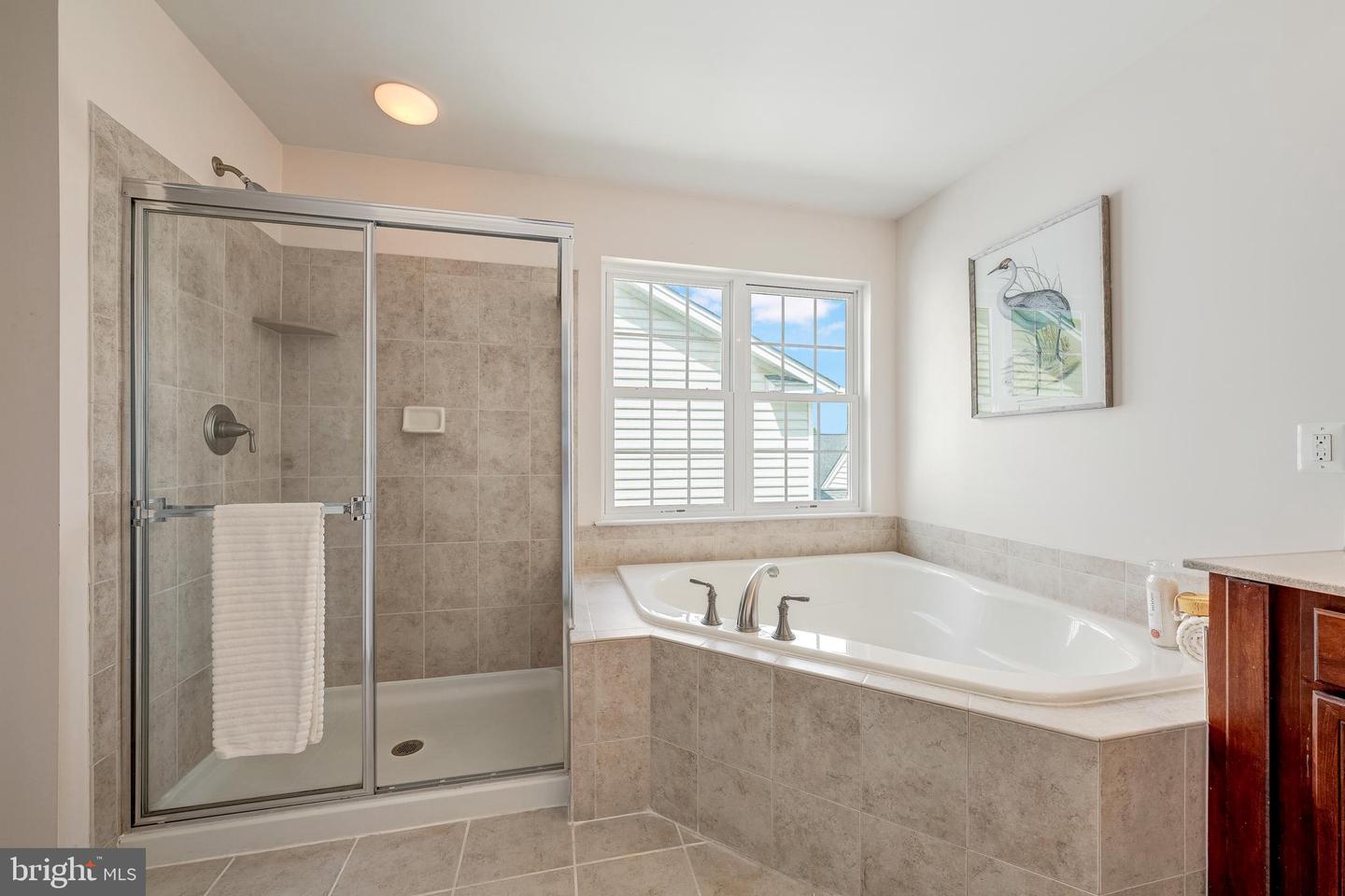 25285 DOOLITTLE LN, CHANTILLY, Virginia 20152, 5 Bedrooms Bedrooms, ,4 BathroomsBathrooms,Residential,For sale,25285 DOOLITTLE LN,VALO2102390 MLS # VALO2102390