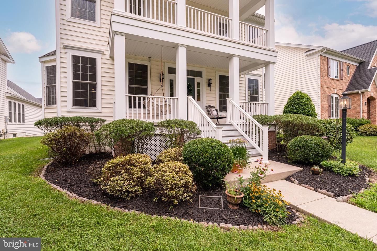 25285 DOOLITTLE LN, CHANTILLY, Virginia 20152, 5 Bedrooms Bedrooms, ,4 BathroomsBathrooms,Residential,For sale,25285 DOOLITTLE LN,VALO2102390 MLS # VALO2102390