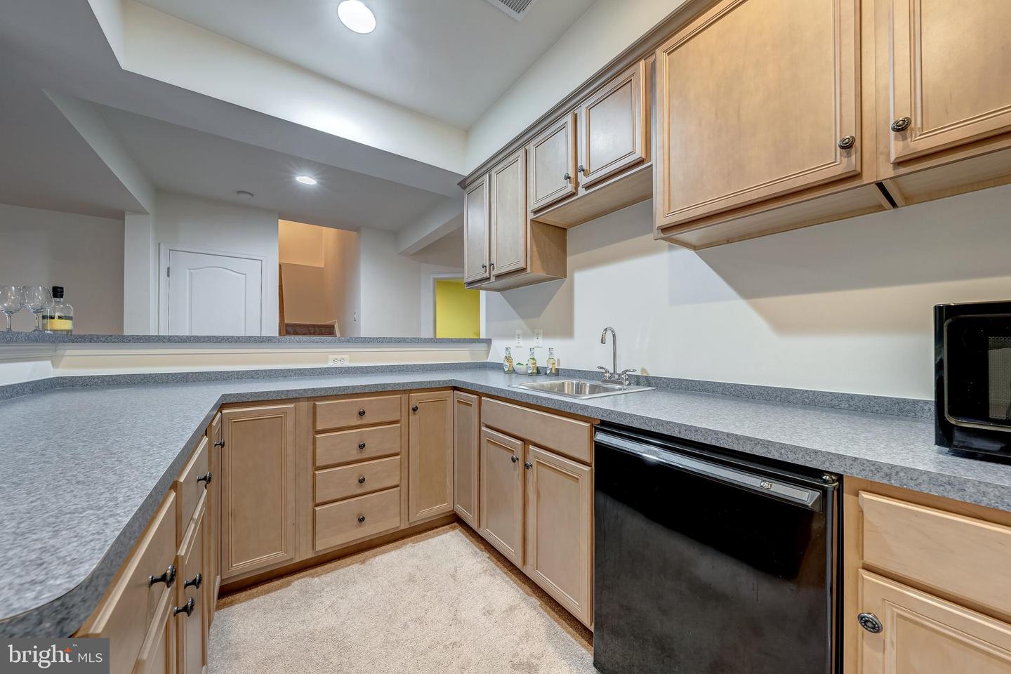 25285 DOOLITTLE LN, CHANTILLY, Virginia 20152, 5 Bedrooms Bedrooms, ,4 BathroomsBathrooms,Residential,For sale,25285 DOOLITTLE LN,VALO2102390 MLS # VALO2102390