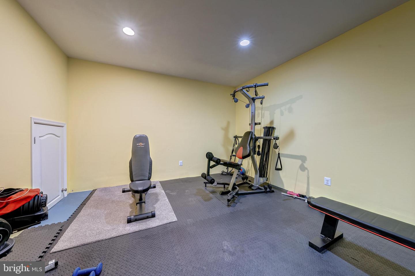 25285 DOOLITTLE LN, CHANTILLY, Virginia 20152, 5 Bedrooms Bedrooms, ,4 BathroomsBathrooms,Residential,For sale,25285 DOOLITTLE LN,VALO2102390 MLS # VALO2102390