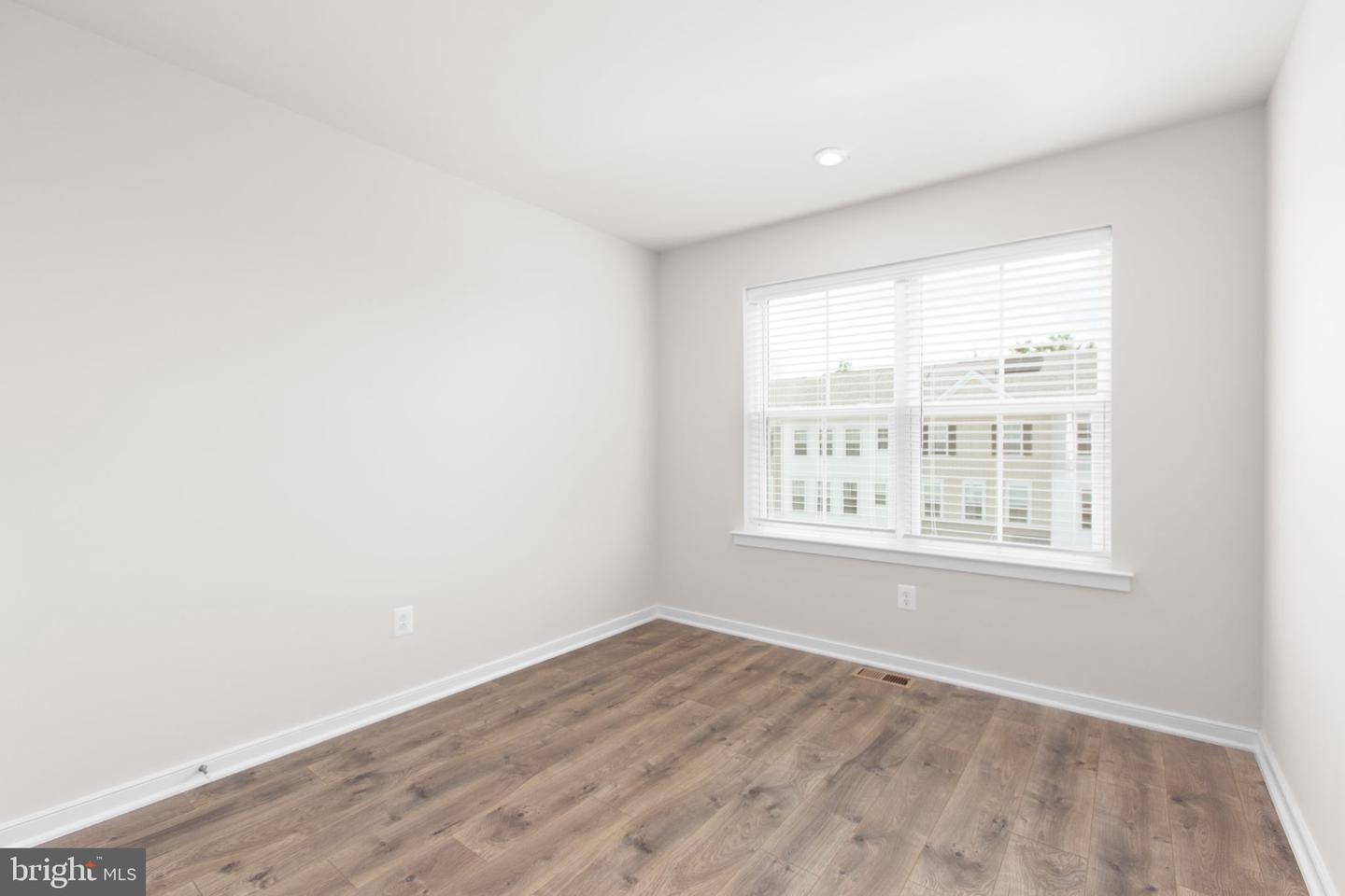 430 SNOWBERRY LN, FREDERICKSBURG, Virginia 22405, 4 Bedrooms Bedrooms, ,2 BathroomsBathrooms,Residential,For sale,430 SNOWBERRY LN,VAST2040918 MLS # VAST2040918