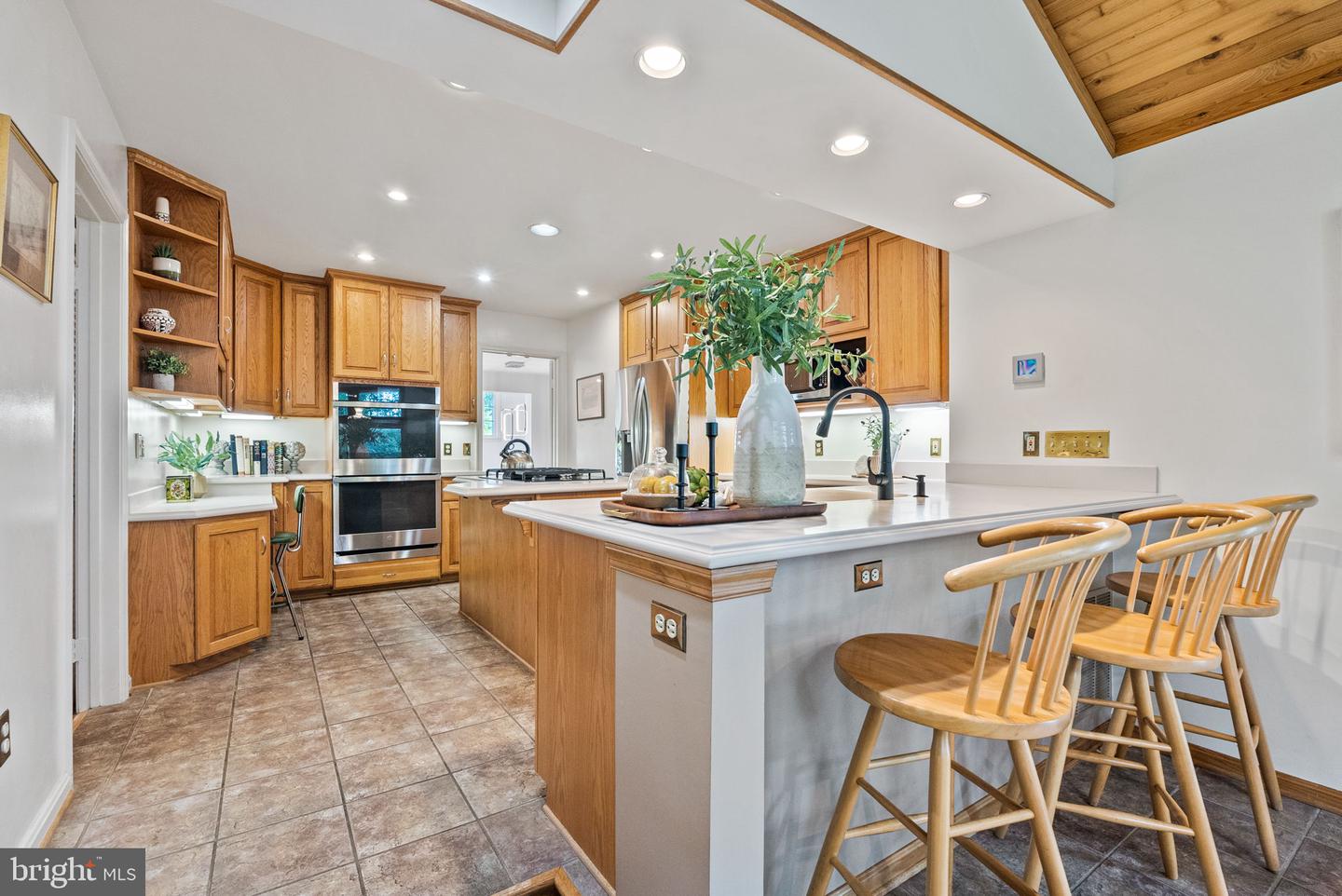1302 TRINITY DR, ALEXANDRIA, Virginia 22314, 3 Bedrooms Bedrooms, ,3 BathroomsBathrooms,Residential,For sale,1302 TRINITY DR,VAAX2047602 MLS # VAAX2047602