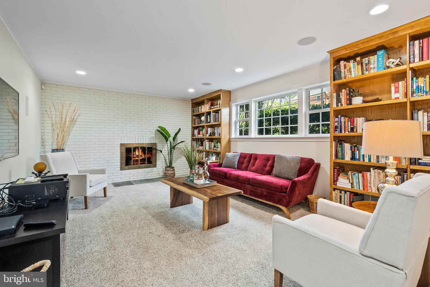 1302 TRINITY DR, ALEXANDRIA, Virginia 22314, 3 Bedrooms Bedrooms, ,3 BathroomsBathrooms,Residential,For sale,1302 TRINITY DR,VAAX2047602 MLS # VAAX2047602