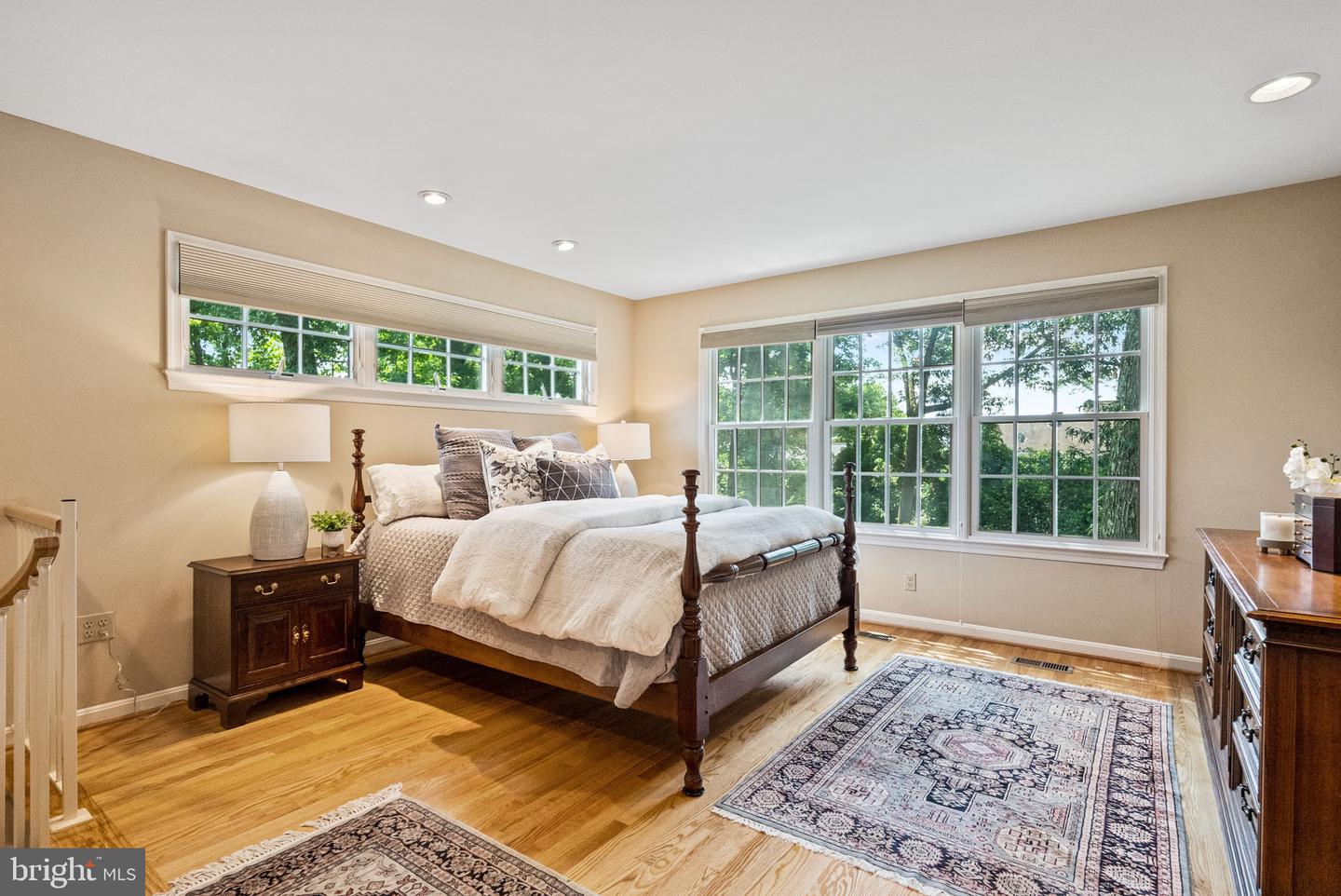 1302 TRINITY DR, ALEXANDRIA, Virginia 22314, 3 Bedrooms Bedrooms, ,3 BathroomsBathrooms,Residential,For sale,1302 TRINITY DR,VAAX2047602 MLS # VAAX2047602
