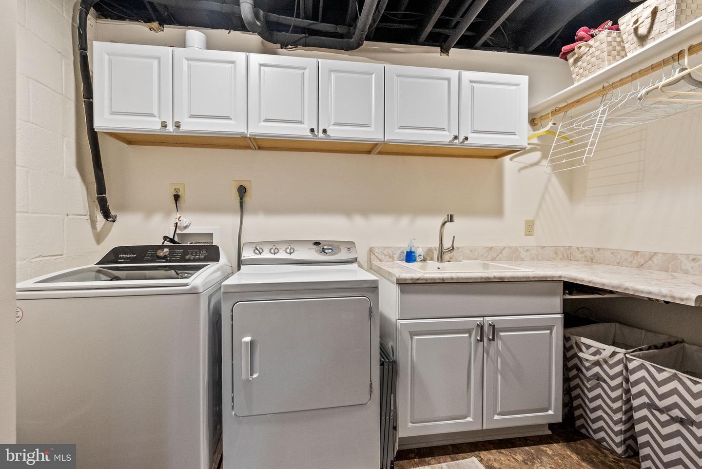 1302 TRINITY DR, ALEXANDRIA, Virginia 22314, 3 Bedrooms Bedrooms, ,3 BathroomsBathrooms,Residential,For sale,1302 TRINITY DR,VAAX2047602 MLS # VAAX2047602