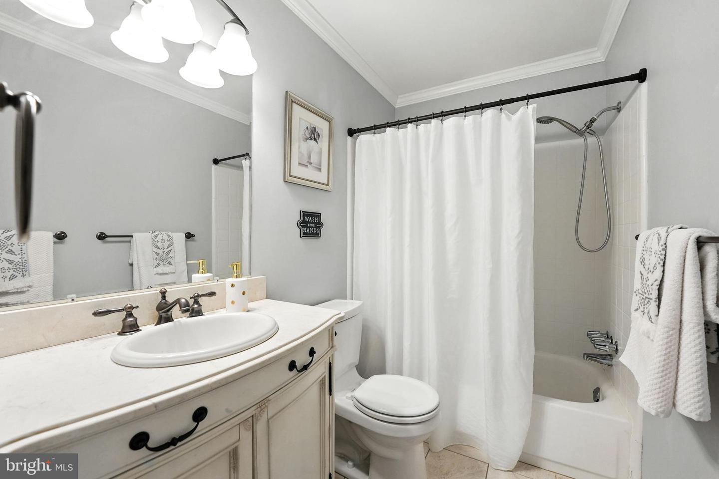 9307 WINBOURNE RD, BURKE, Virginia 22015, 4 Bedrooms Bedrooms, ,2 BathroomsBathrooms,Residential,For sale,9307 WINBOURNE RD,VAFX2256174 MLS # VAFX2256174
