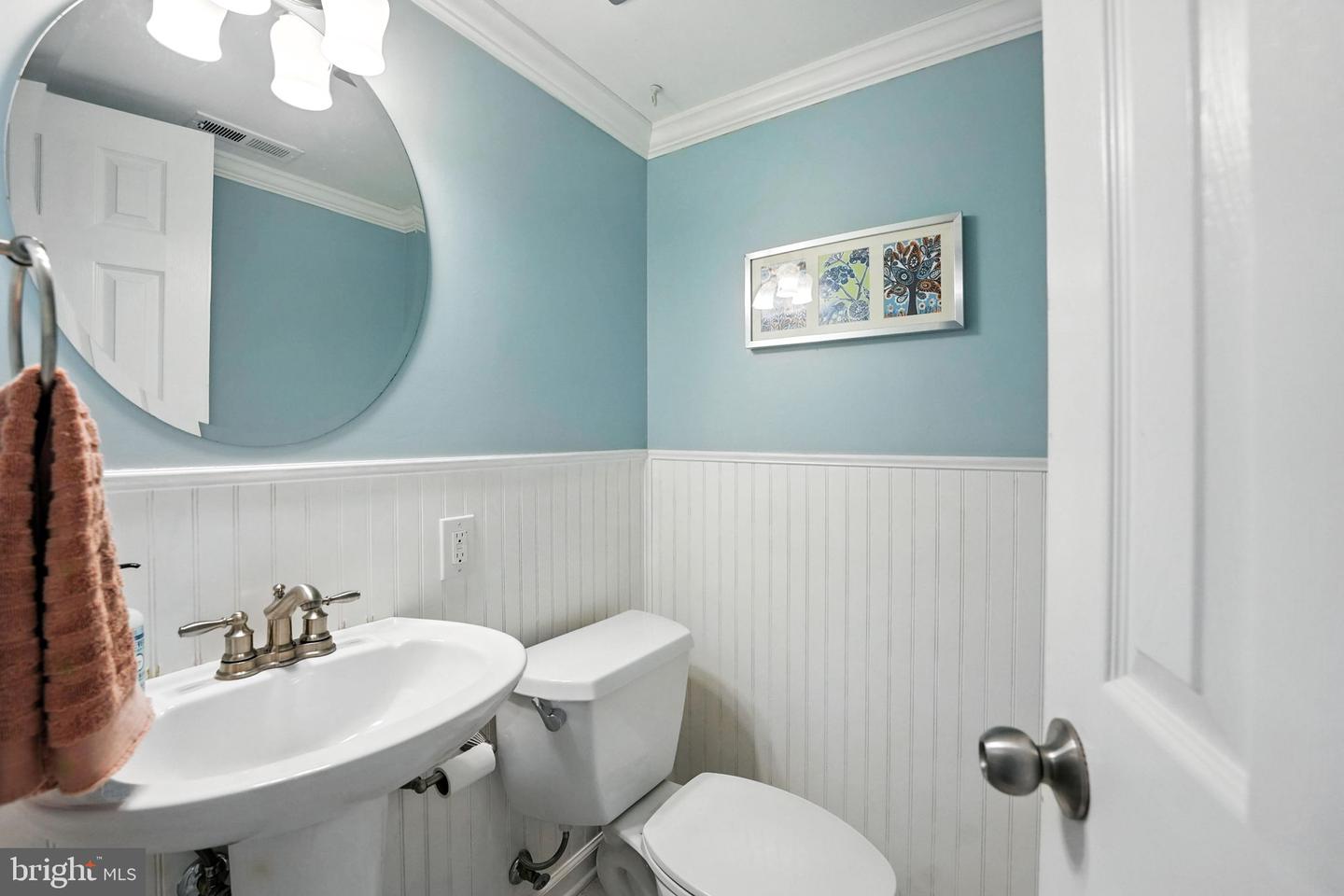 9307 WINBOURNE RD, BURKE, Virginia 22015, 4 Bedrooms Bedrooms, ,2 BathroomsBathrooms,Residential,For sale,9307 WINBOURNE RD,VAFX2256174 MLS # VAFX2256174