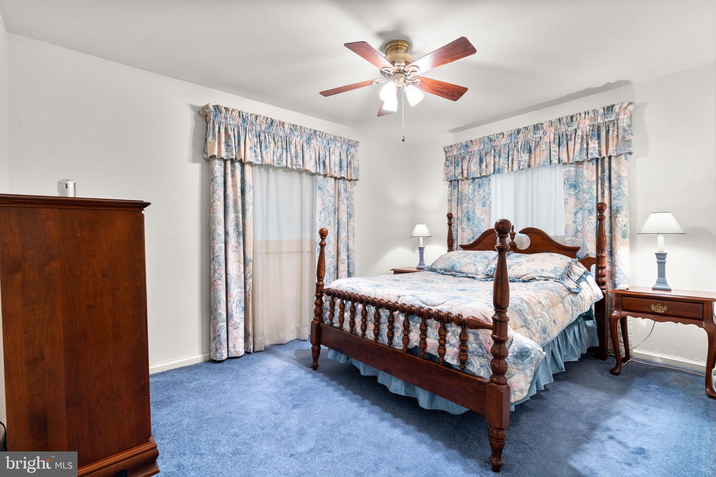 10829 WOODLAND DR, FAIRFAX, Virginia 22030, 4 Bedrooms Bedrooms, ,2 BathroomsBathrooms,Residential,For sale,10829 WOODLAND DR,VAFC2006654 MLS # VAFC2006654