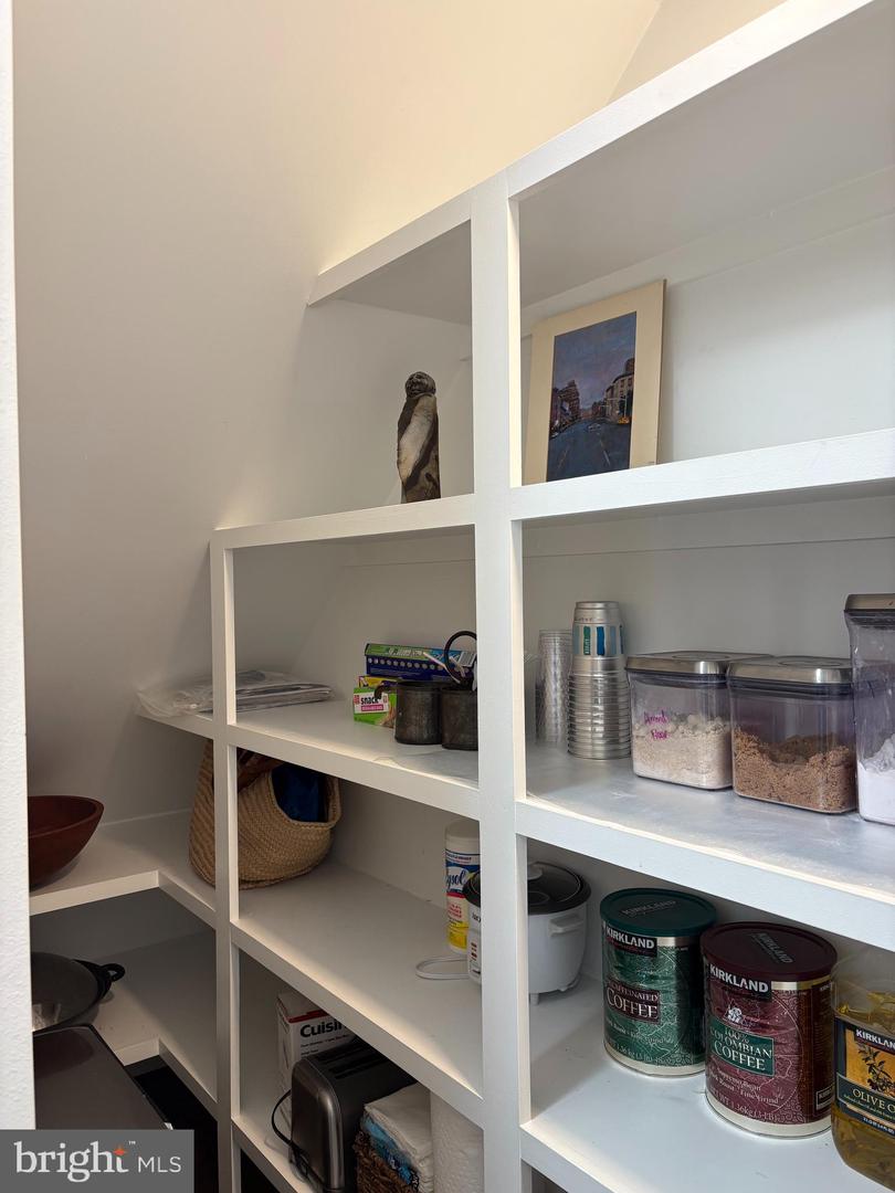 1302 S. ROLFE STREET, ARLINGTON, Virginia 22204, 3 Bedrooms Bedrooms, ,2 BathroomsBathrooms,Residential,For sale,1302 S. ROLFE STREET,VAAR2061032 MLS # VAAR2061032