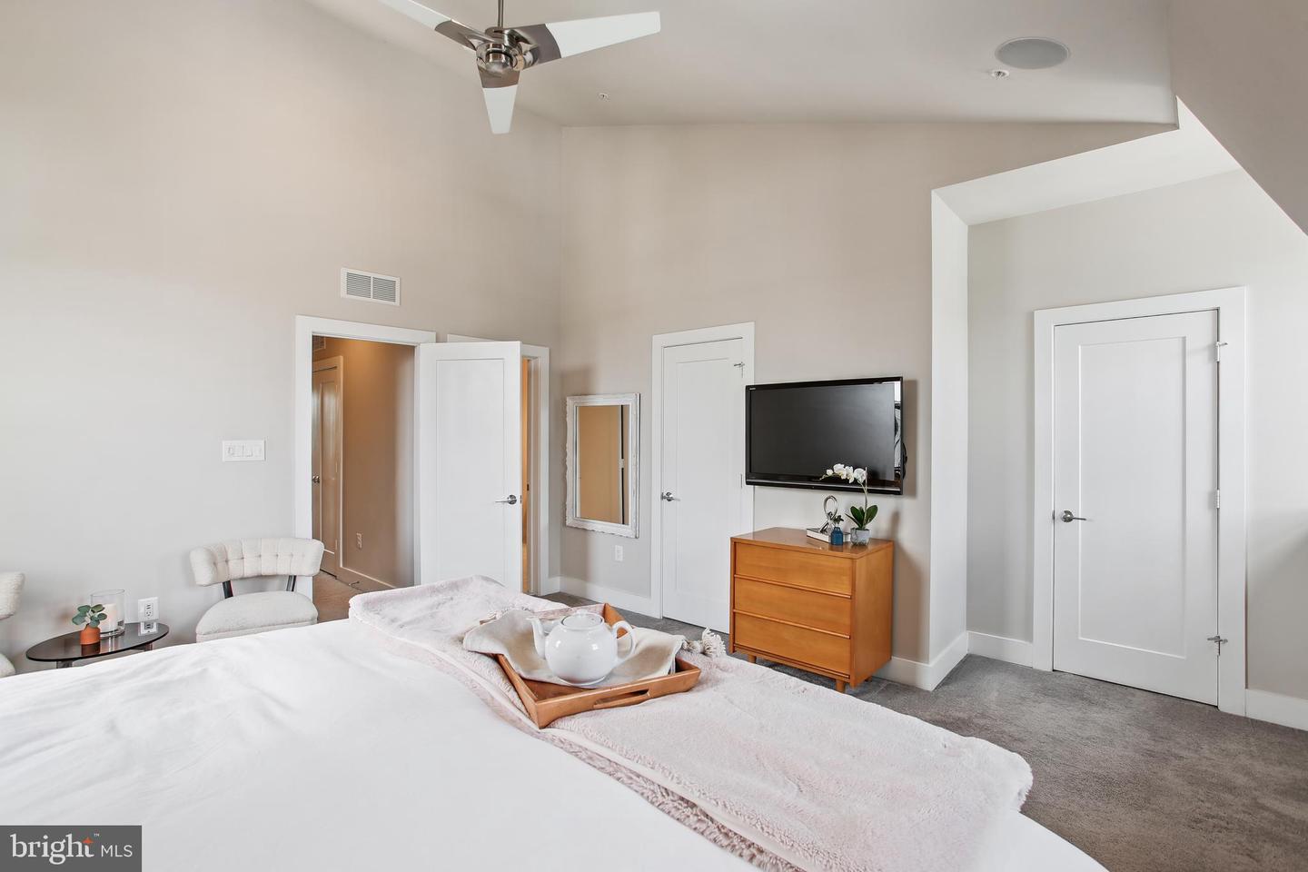 1302 S. ROLFE STREET, ARLINGTON, Virginia 22204, 3 Bedrooms Bedrooms, ,2 BathroomsBathrooms,Residential,For sale,1302 S. ROLFE STREET,VAAR2061032 MLS # VAAR2061032