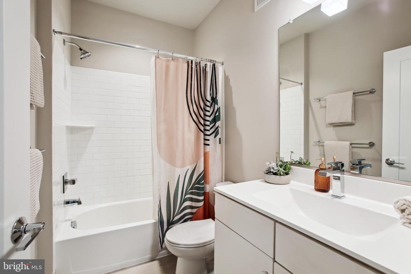 1302 S. ROLFE STREET, ARLINGTON, Virginia 22204, 3 Bedrooms Bedrooms, ,2 BathroomsBathrooms,Residential,For sale,1302 S. ROLFE STREET,VAAR2061032 MLS # VAAR2061032