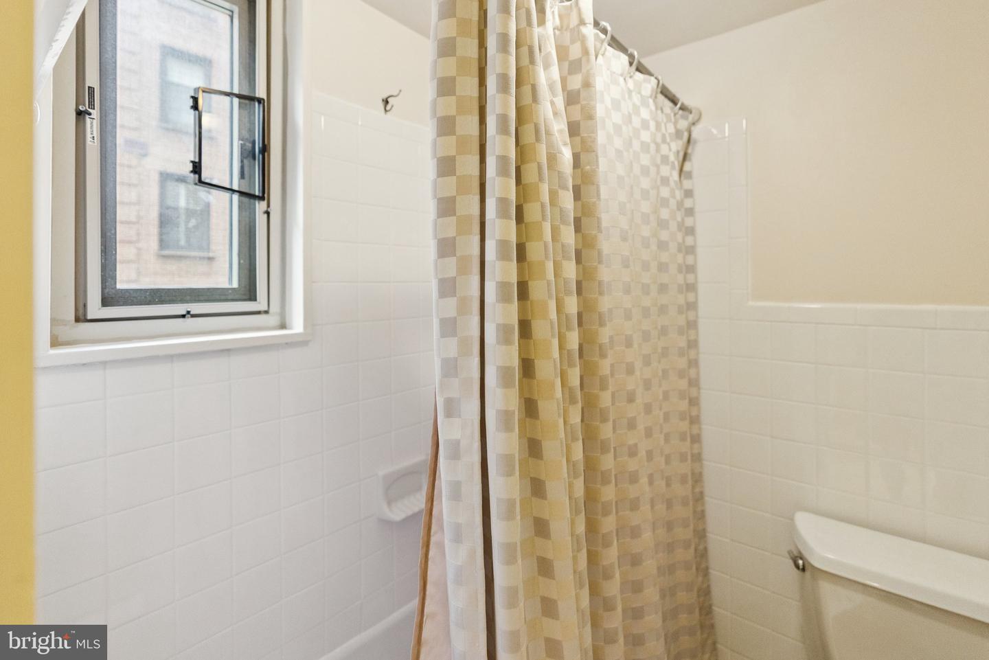 2800 WISCONSIN AVE NW #307, WASHINGTON, District Of Columbia 20007, ,1 BathroomBathrooms,Residential,For sale,2800 WISCONSIN AVE NW #307,DCDC2210938 MLS # DCDC2210938