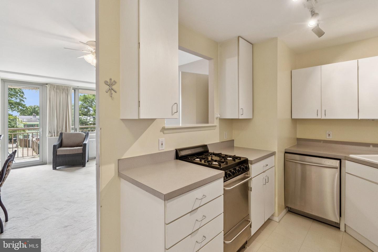 2800 WISCONSIN AVE NW #307, WASHINGTON, District Of Columbia 20007, ,1 BathroomBathrooms,Residential,For sale,2800 WISCONSIN AVE NW #307,DCDC2210938 MLS # DCDC2210938