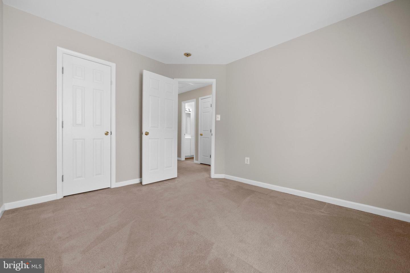 21768 TOTTENHAM HALE CT, STERLING, Virginia 20166, 4 Bedrooms Bedrooms, ,3 BathroomsBathrooms,Residential,For sale,21768 TOTTENHAM HALE CT,VALO2102550 MLS # VALO2102550