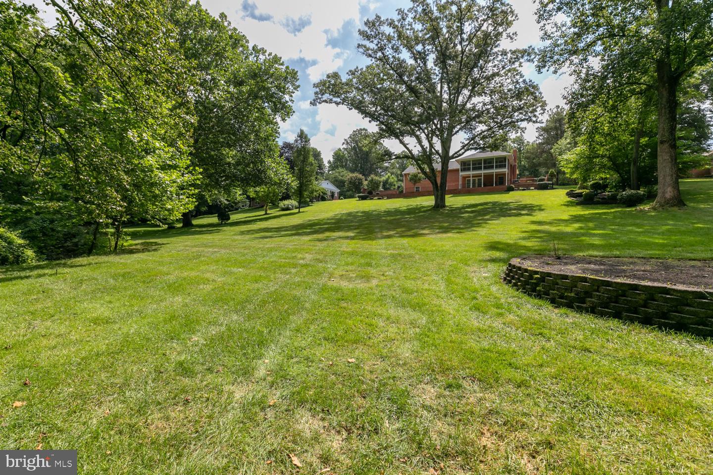 6016 BERWYND RD, FAIRFAX, Virginia 22030, 4 Bedrooms Bedrooms, ,4 BathroomsBathrooms,Residential,For sale,6016 BERWYND RD,VAFX2256362 MLS # VAFX2256362