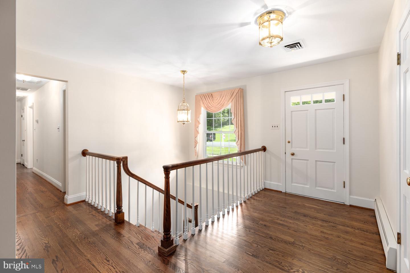 6016 BERWYND RD, FAIRFAX, Virginia 22030, 4 Bedrooms Bedrooms, ,4 BathroomsBathrooms,Residential,For sale,6016 BERWYND RD,VAFX2256362 MLS # VAFX2256362