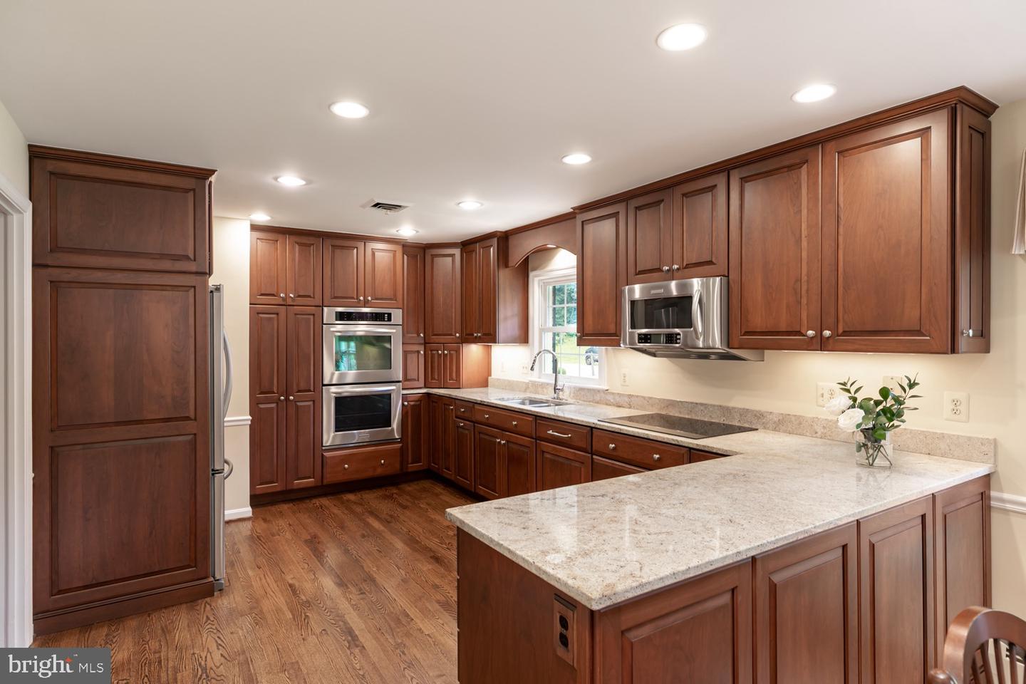 6016 BERWYND RD, FAIRFAX, Virginia 22030, 4 Bedrooms Bedrooms, ,4 BathroomsBathrooms,Residential,For sale,6016 BERWYND RD,VAFX2256362 MLS # VAFX2256362