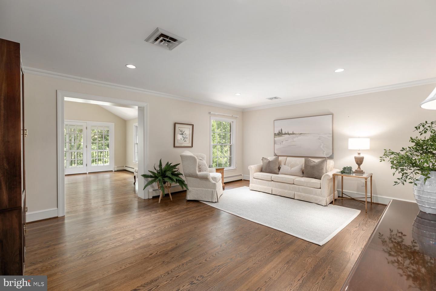 6016 BERWYND RD, FAIRFAX, Virginia 22030, 4 Bedrooms Bedrooms, ,4 BathroomsBathrooms,Residential,For sale,6016 BERWYND RD,VAFX2256362 MLS # VAFX2256362