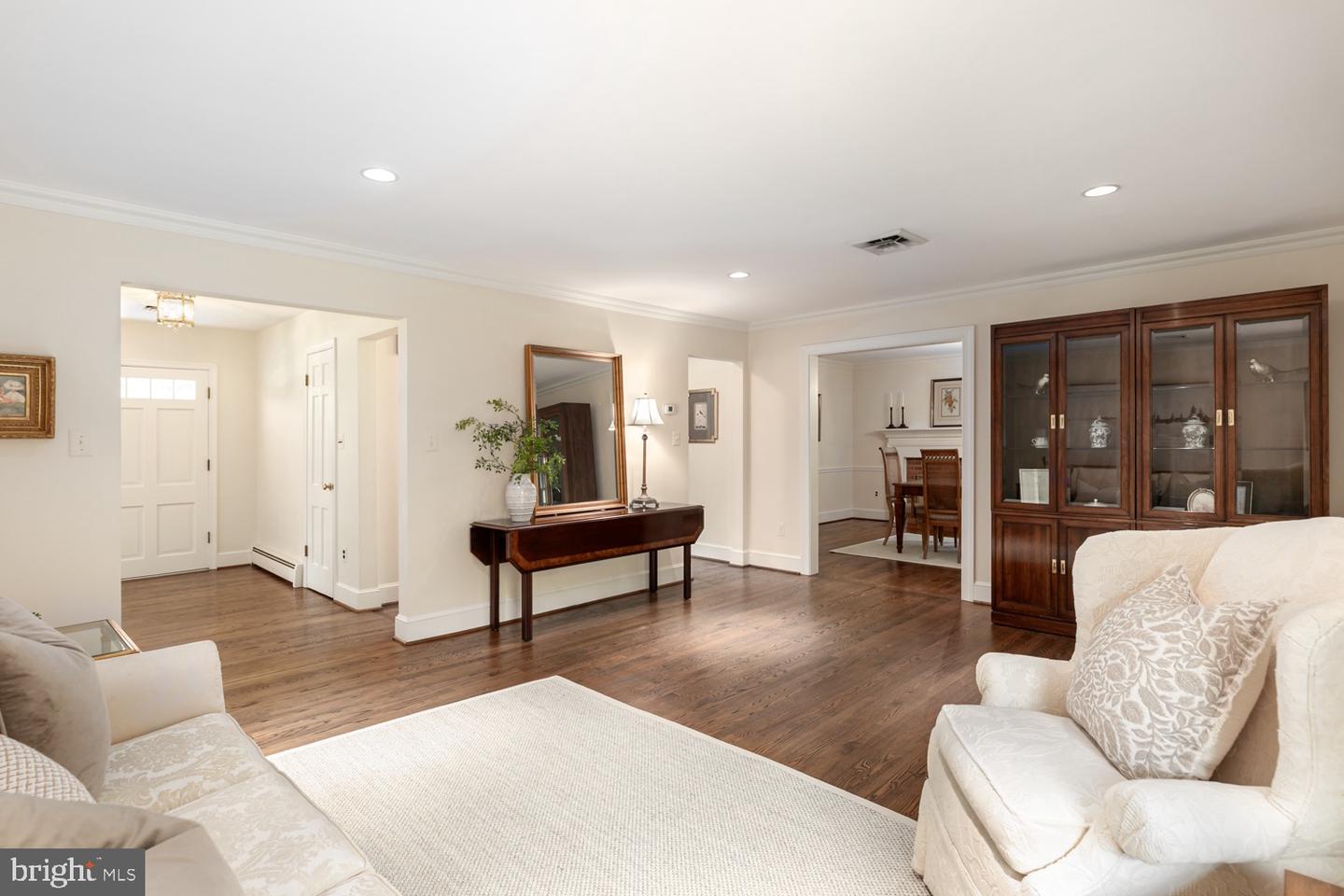 6016 BERWYND RD, FAIRFAX, Virginia 22030, 4 Bedrooms Bedrooms, ,4 BathroomsBathrooms,Residential,For sale,6016 BERWYND RD,VAFX2256362 MLS # VAFX2256362