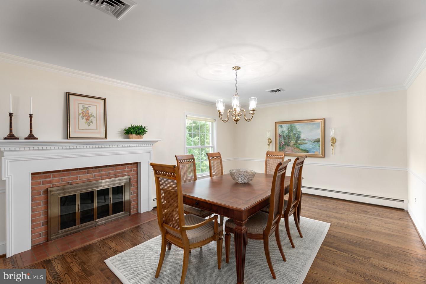 6016 BERWYND RD, FAIRFAX, Virginia 22030, 4 Bedrooms Bedrooms, ,4 BathroomsBathrooms,Residential,For sale,6016 BERWYND RD,VAFX2256362 MLS # VAFX2256362