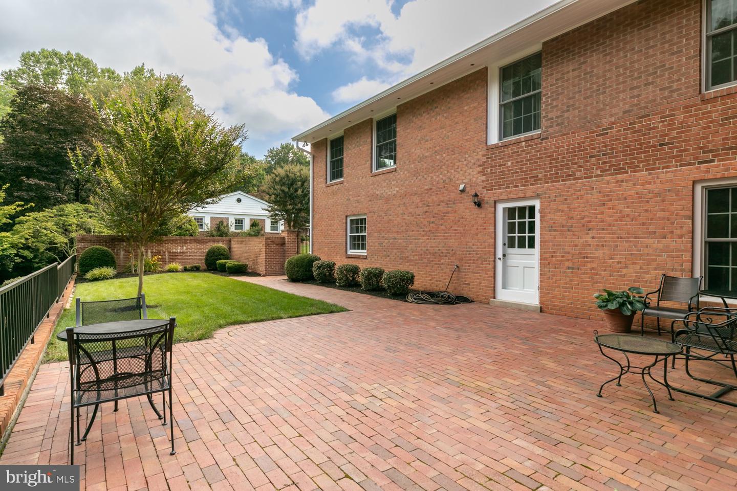 6016 BERWYND RD, FAIRFAX, Virginia 22030, 4 Bedrooms Bedrooms, ,4 BathroomsBathrooms,Residential,For sale,6016 BERWYND RD,VAFX2256362 MLS # VAFX2256362