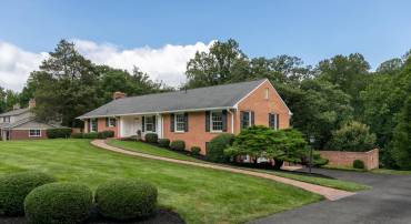 6016 BERWYND RD, FAIRFAX, Virginia 22030, 4 Bedrooms Bedrooms, ,4 BathroomsBathrooms,Residential,For sale,6016 BERWYND RD,VAFX2256362 MLS # VAFX2256362