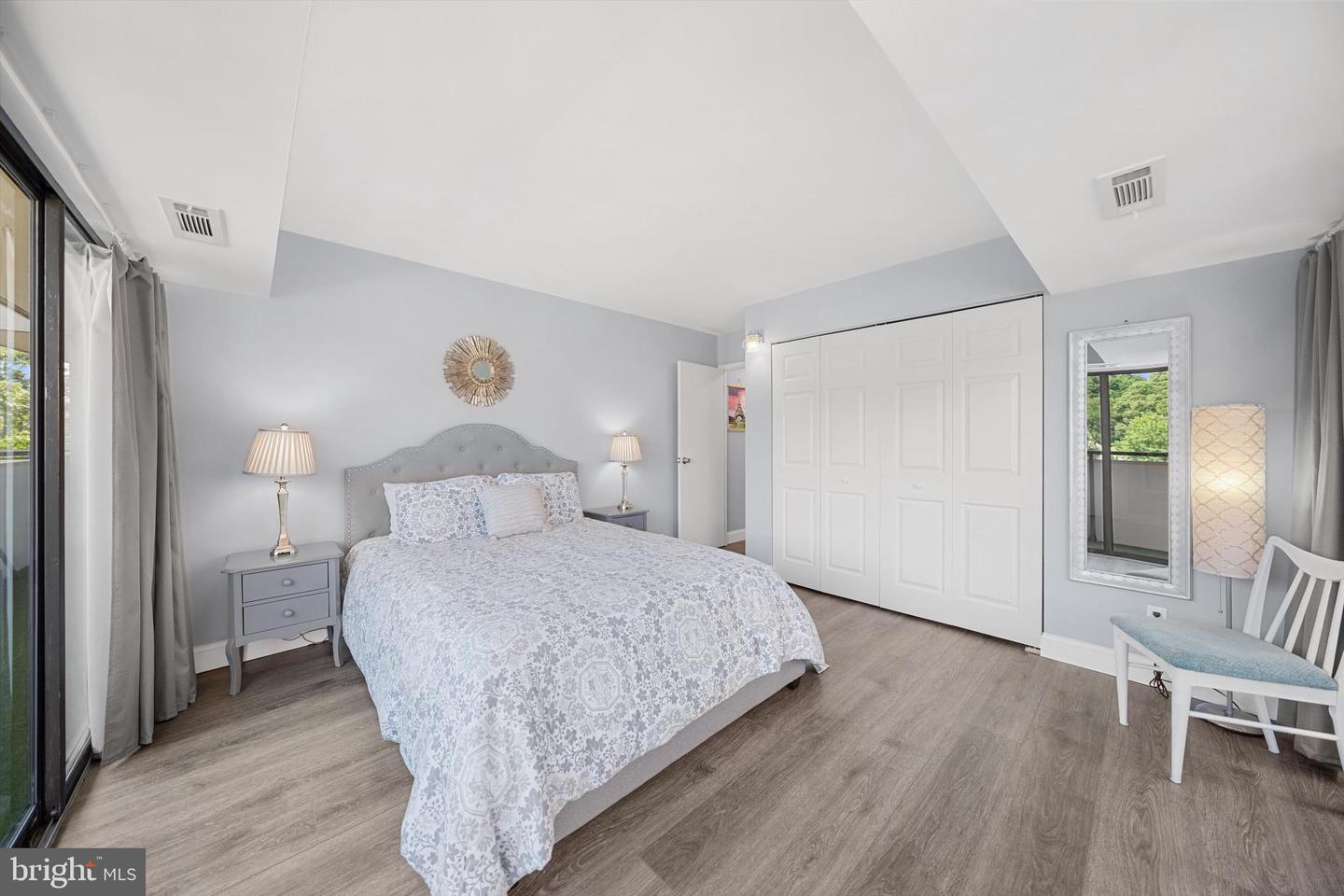 5300 COLUMBIA PIKE #315, ARLINGTON, Virginia 22204, 3 Bedrooms Bedrooms, ,2 BathroomsBathrooms,Residential,For sale,5300 COLUMBIA PIKE #315,VAAR2061110 MLS # VAAR2061110