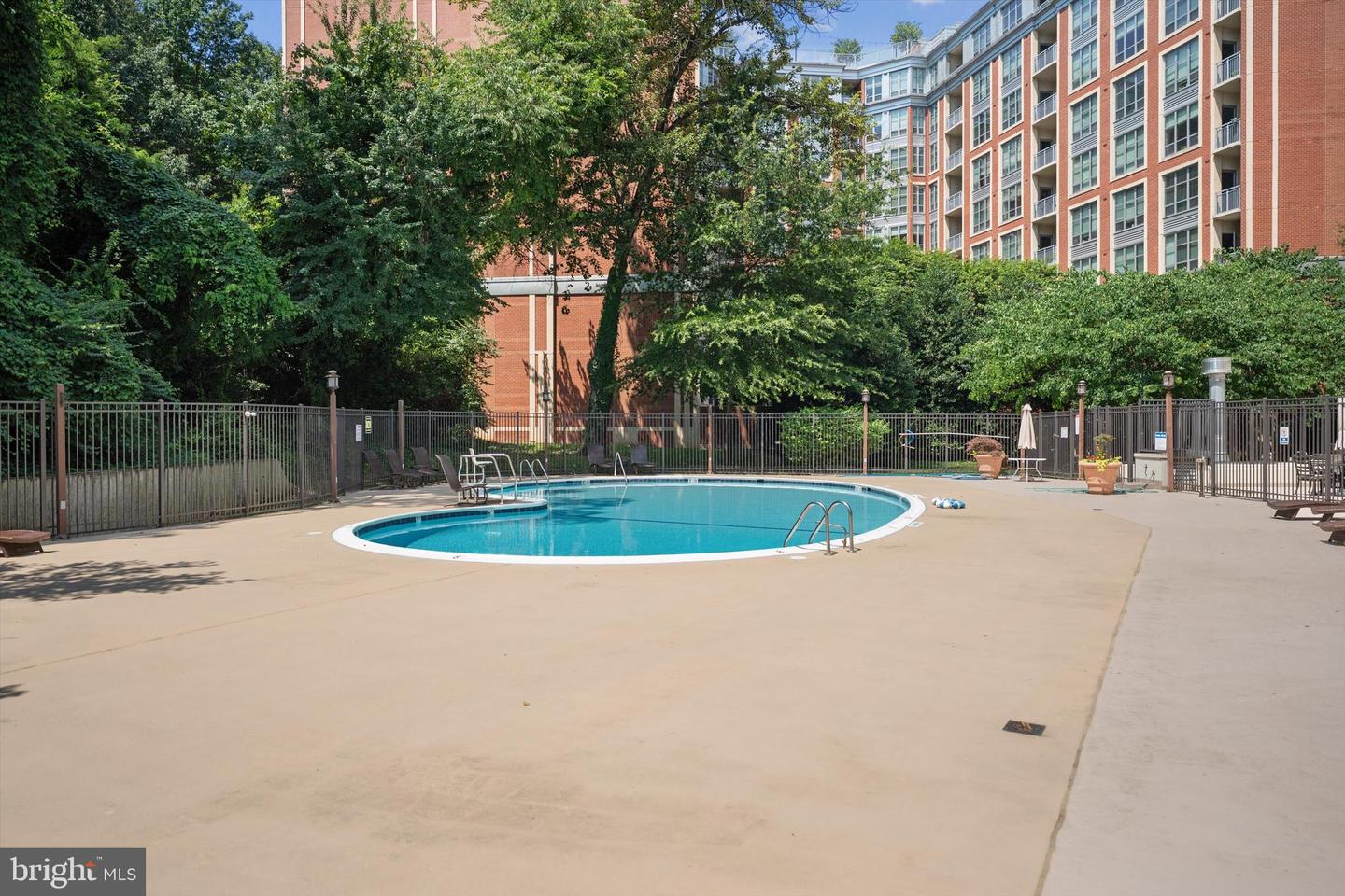 5300 COLUMBIA PIKE #315, ARLINGTON, Virginia 22204, 3 Bedrooms Bedrooms, ,2 BathroomsBathrooms,Residential,For sale,5300 COLUMBIA PIKE #315,VAAR2061110 MLS # VAAR2061110