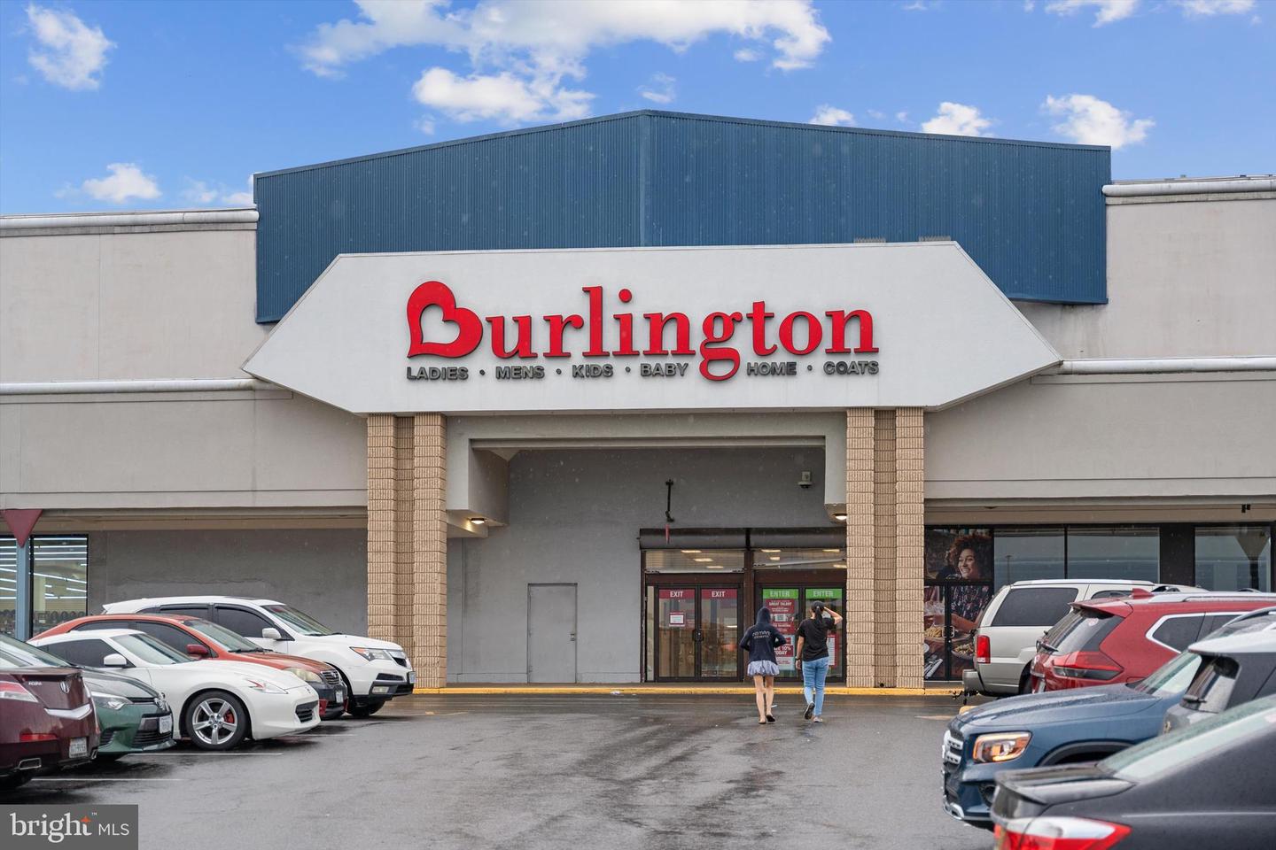 5300 COLUMBIA PIKE #315, ARLINGTON, Virginia 22204, 3 Bedrooms Bedrooms, ,2 BathroomsBathrooms,Residential,For sale,5300 COLUMBIA PIKE #315,VAAR2061110 MLS # VAAR2061110