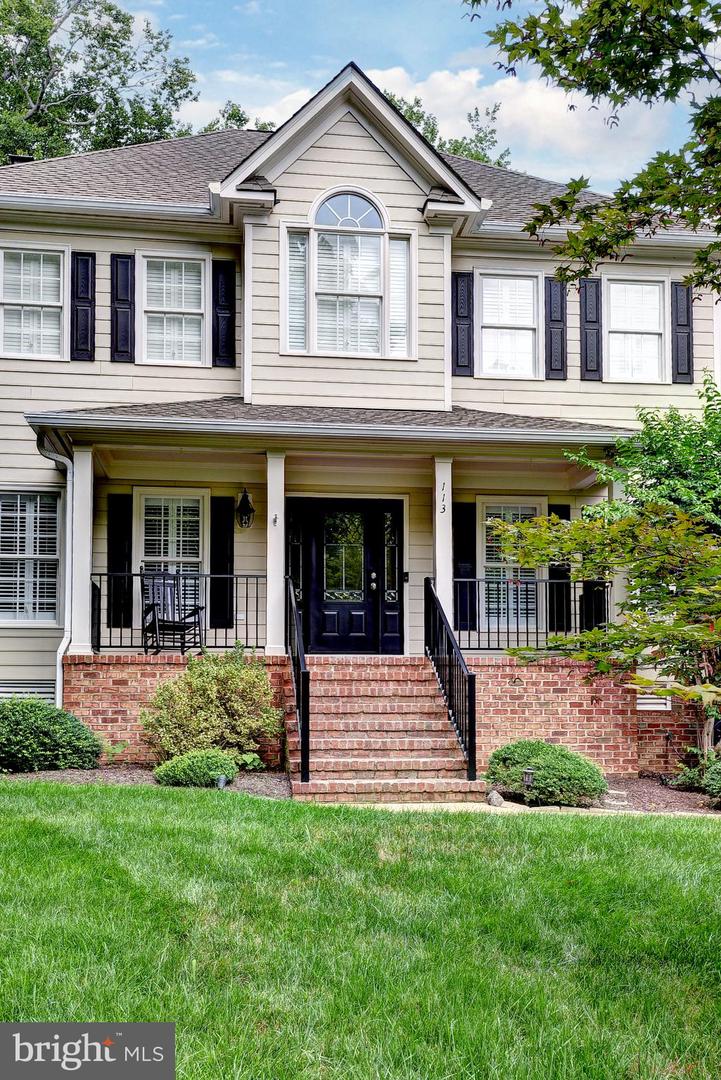 113 HEATHERY, WILLIAMSBURG, Virginia 23188, 4 Bedrooms Bedrooms, 10 Rooms Rooms,2 BathroomsBathrooms,Residential,For sale,113 HEATHERY,VAJC2000504 MLS # VAJC2000504
