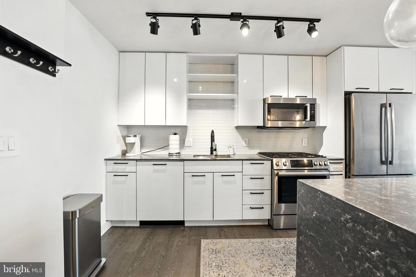 70 N ST SE #N913, WASHINGTON, District Of Columbia 20003, 2 Bedrooms Bedrooms, ,2 BathroomsBathrooms,Residential,For sale,70 N ST SE #N913,DCDC2211178 MLS # DCDC2211178
