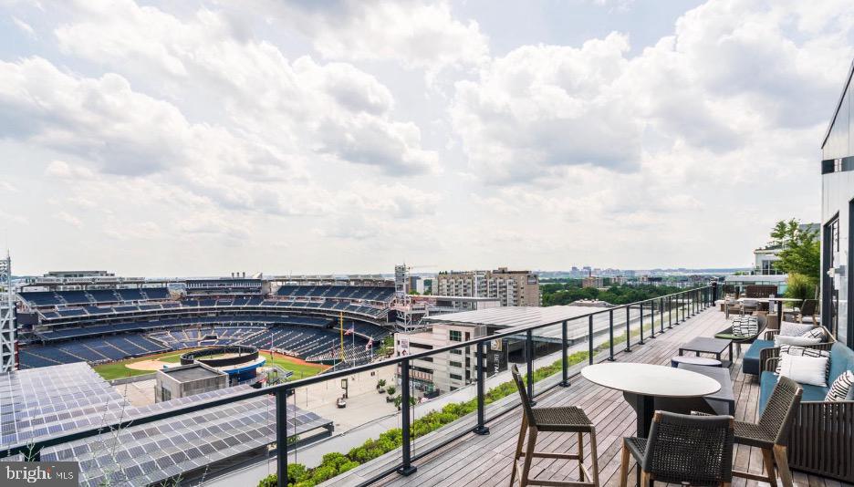 70 N ST SE #N913, WASHINGTON, District Of Columbia 20003, 2 Bedrooms Bedrooms, ,2 BathroomsBathrooms,Residential,For sale,70 N ST SE #N913,DCDC2211178 MLS # DCDC2211178