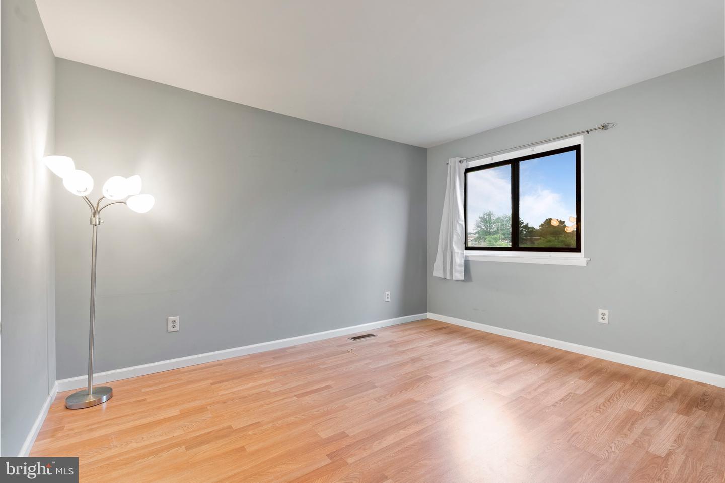 9013 SANDALWOOD DR #B, MANASSAS, Virginia 20110, 2 Bedrooms Bedrooms, ,1 BathroomBathrooms,Residential,For sale,9013 SANDALWOOD DR #B,VAMN2009056 MLS # VAMN2009056