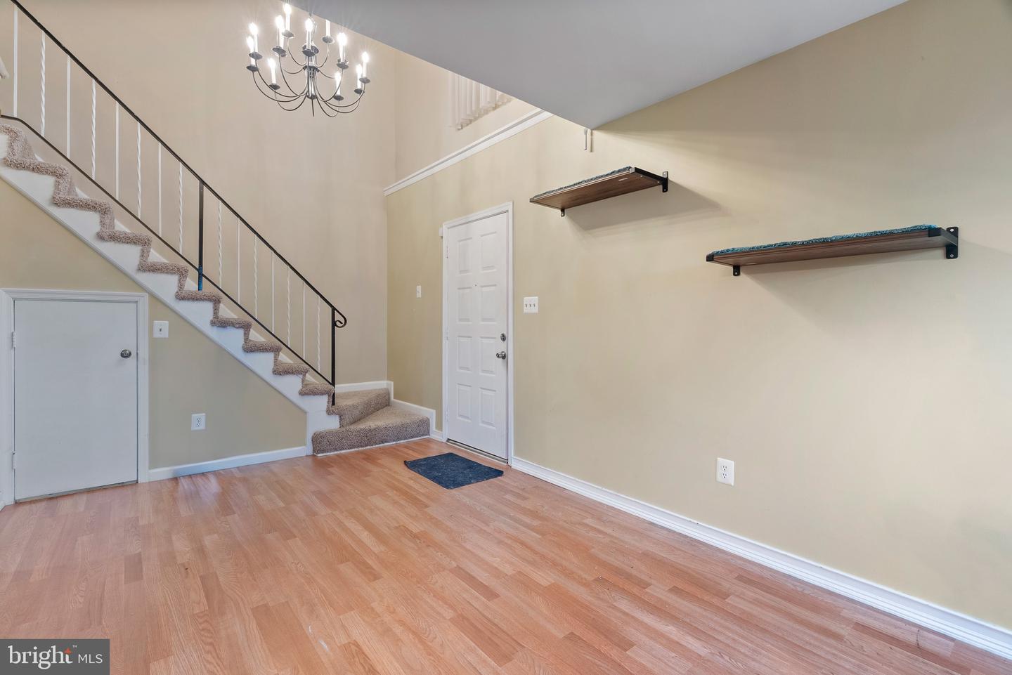 9013 SANDALWOOD DR #B, MANASSAS, Virginia 20110, 2 Bedrooms Bedrooms, ,1 BathroomBathrooms,Residential,For sale,9013 SANDALWOOD DR #B,VAMN2009056 MLS # VAMN2009056