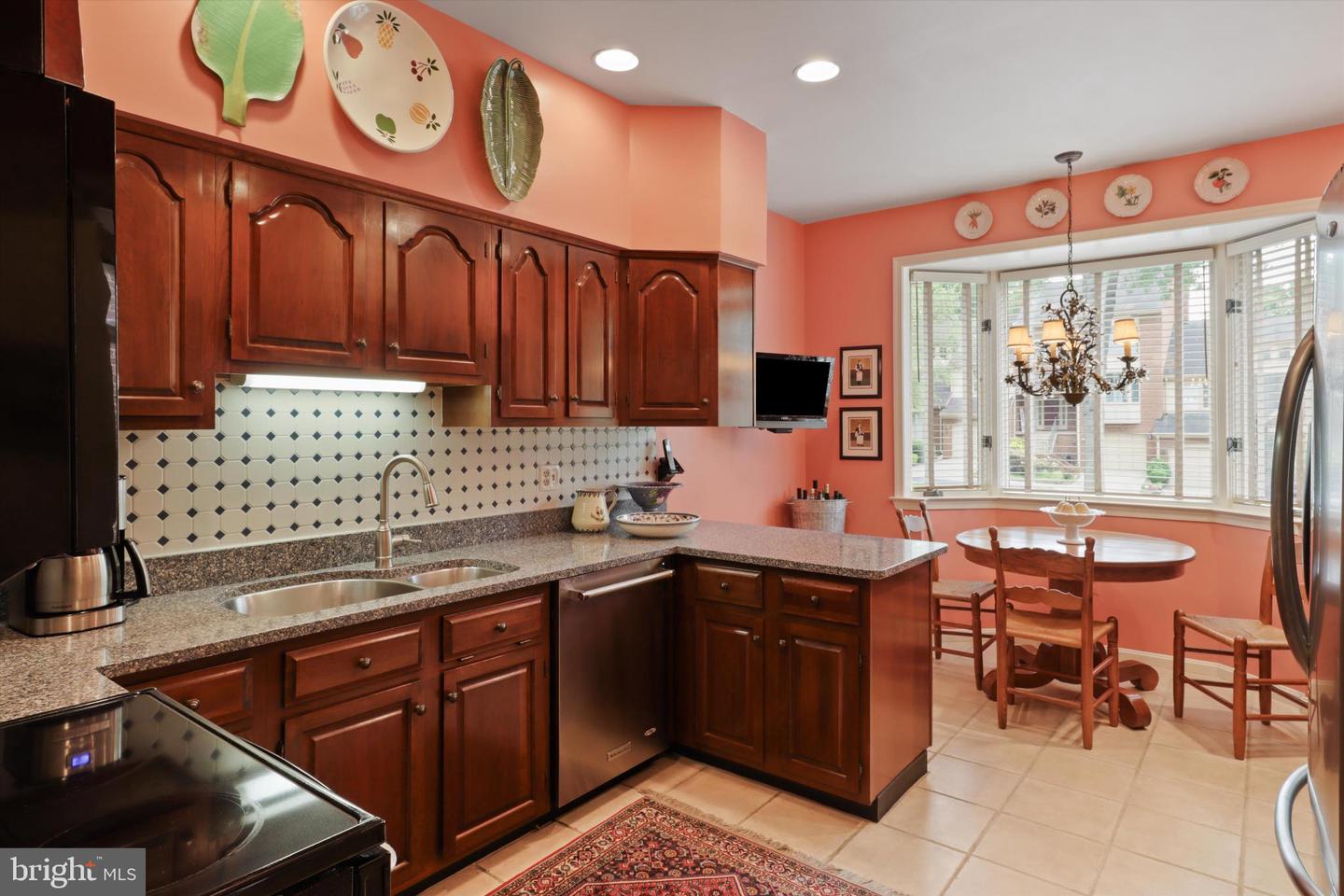 10204 ASPEN WILLOW DR, FAIRFAX, Virginia 22032, 4 Bedrooms Bedrooms, ,4 BathroomsBathrooms,Residential,For sale,10204 ASPEN WILLOW DR,VAFC2006668 MLS # VAFC2006668