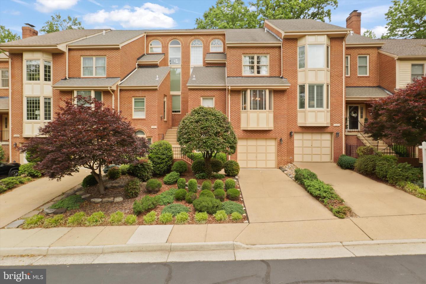 10204 ASPEN WILLOW DR, FAIRFAX, Virginia 22032, 4 Bedrooms Bedrooms, ,4 BathroomsBathrooms,Residential,For sale,10204 ASPEN WILLOW DR,VAFC2006668 MLS # VAFC2006668