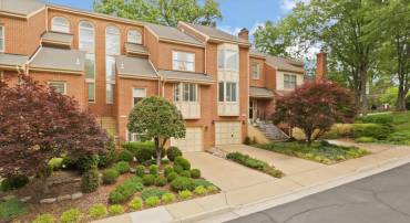 10204 ASPEN WILLOW DR, FAIRFAX, Virginia 22032, 4 Bedrooms Bedrooms, ,4 BathroomsBathrooms,Residential,For sale,10204 ASPEN WILLOW DR,VAFC2006668 MLS # VAFC2006668