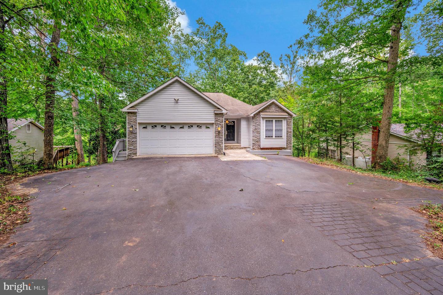 1115 EASTOVER PKWY, LOCUST GROVE, Virginia 22508, 4 Bedrooms Bedrooms, ,3 BathroomsBathrooms,Residential,For sale,1115 EASTOVER PKWY,VAOR2010252 MLS # VAOR2010252