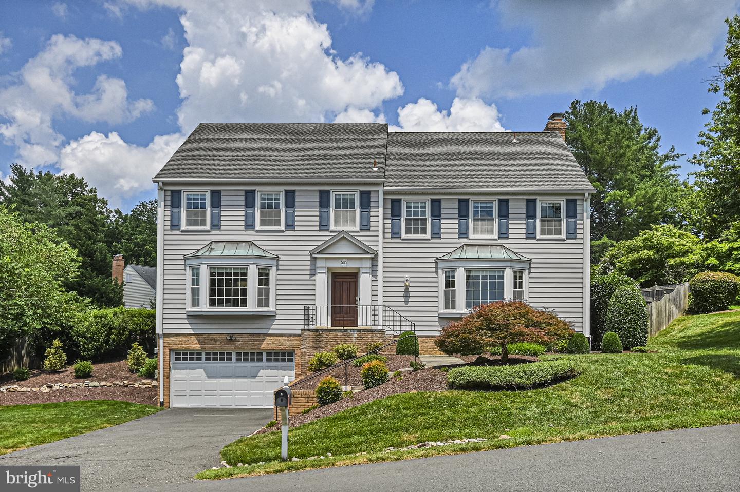 9810 SPRING RIDGE LN, VIENNA, Virginia 22182, 4 Bedrooms Bedrooms, ,3 BathroomsBathrooms,Residential,For sale,9810 SPRING RIDGE LN,VAFX2256570 MLS # VAFX2256570