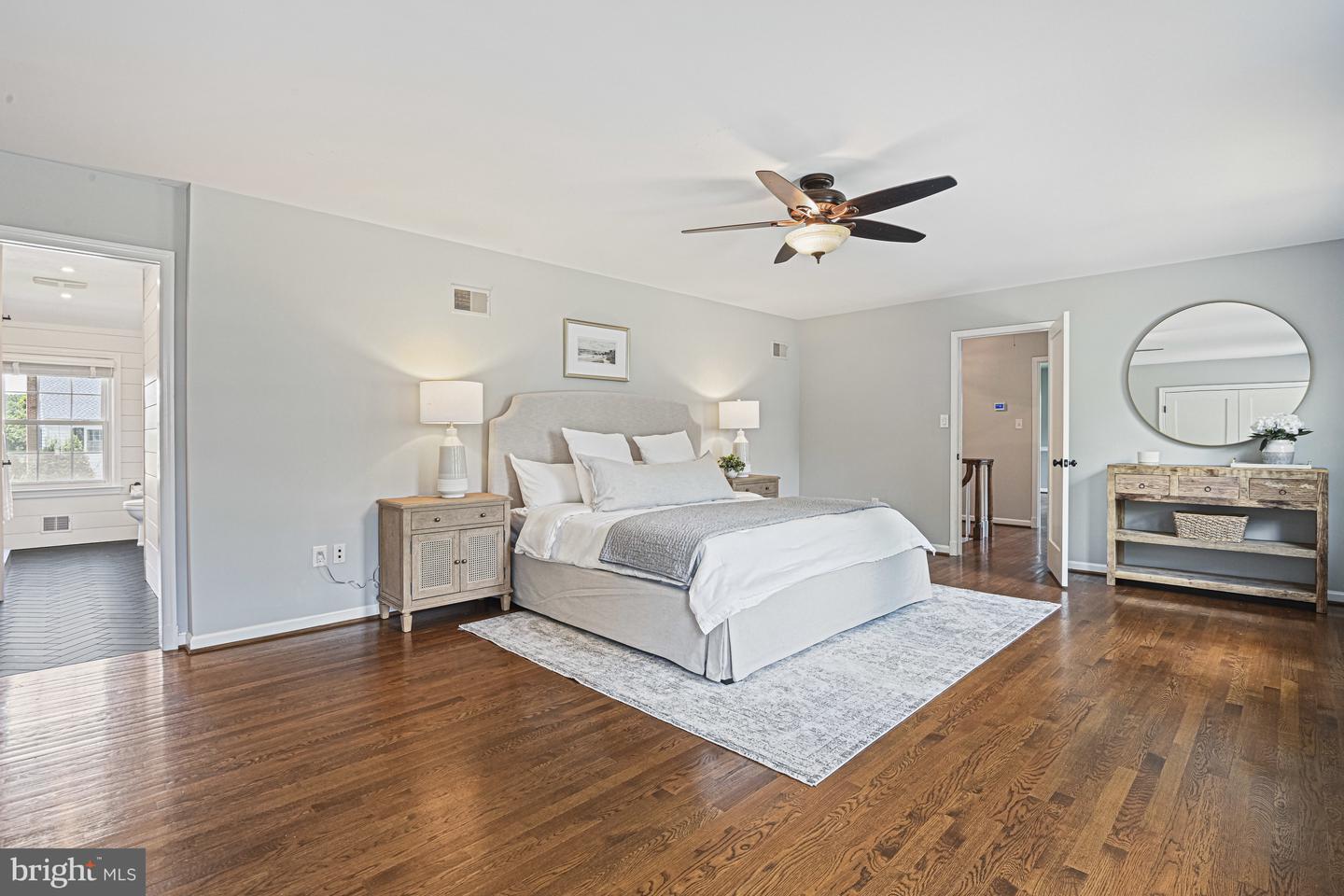 9810 SPRING RIDGE LN, VIENNA, Virginia 22182, 4 Bedrooms Bedrooms, ,3 BathroomsBathrooms,Residential,For sale,9810 SPRING RIDGE LN,VAFX2256570 MLS # VAFX2256570