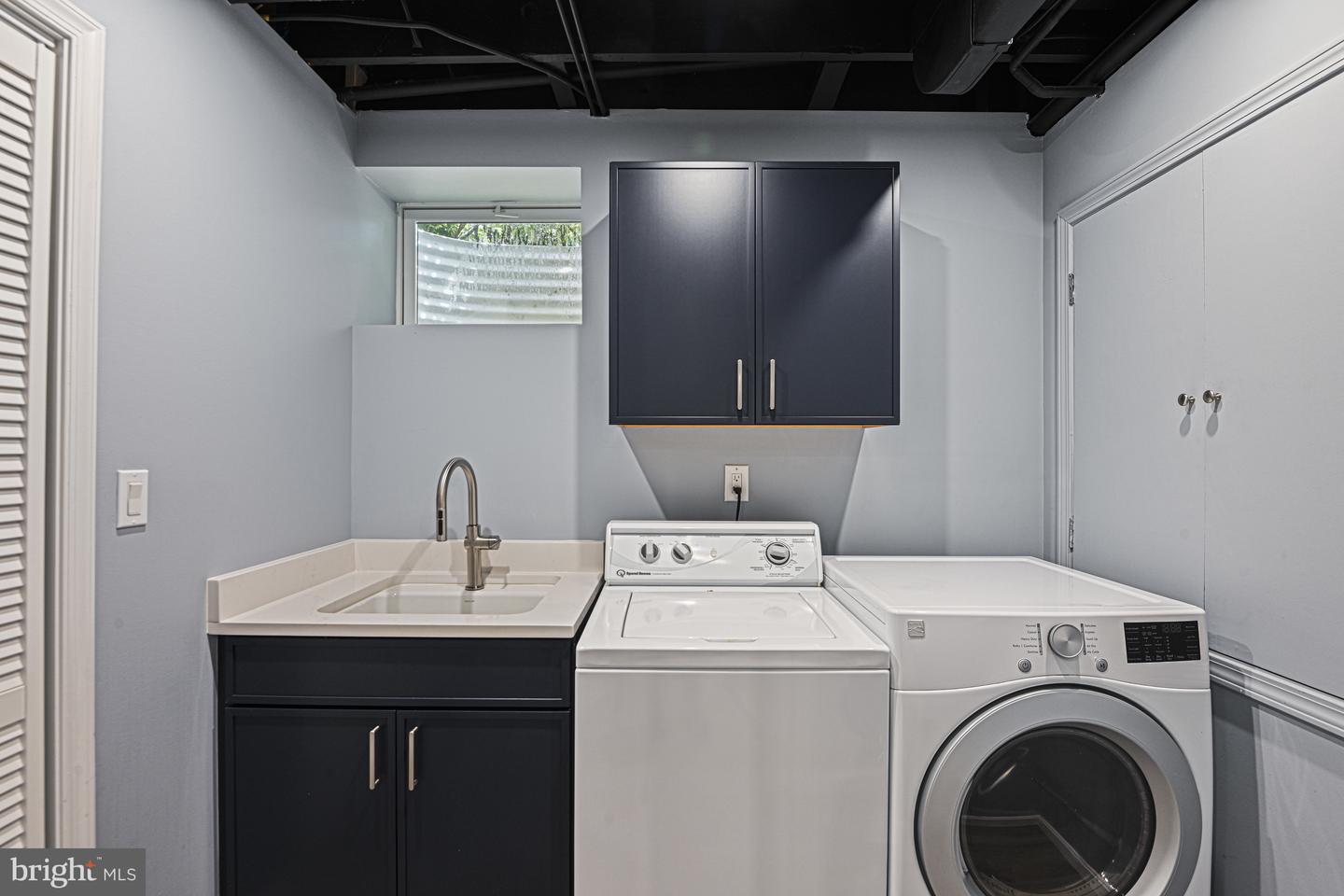 9810 SPRING RIDGE LN, VIENNA, Virginia 22182, 4 Bedrooms Bedrooms, ,3 BathroomsBathrooms,Residential,For sale,9810 SPRING RIDGE LN,VAFX2256570 MLS # VAFX2256570