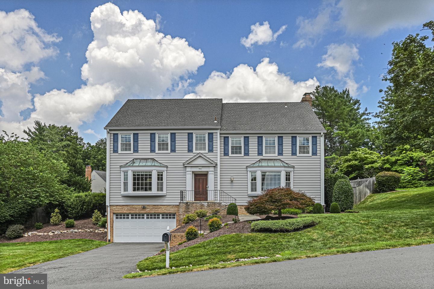 9810 SPRING RIDGE LN, VIENNA, Virginia 22182, 4 Bedrooms Bedrooms, ,3 BathroomsBathrooms,Residential,For sale,9810 SPRING RIDGE LN,VAFX2256570 MLS # VAFX2256570