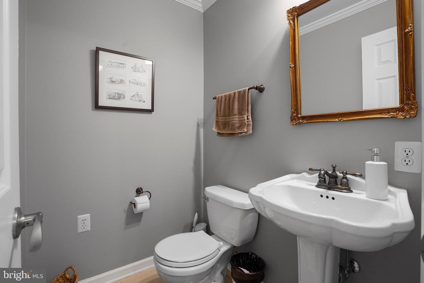 10808 MIDSUMMER DR, RESTON, Virginia 20191, 5 Bedrooms Bedrooms, ,3 BathroomsBathrooms,Residential,For sale,10808 MIDSUMMER DR,VAFX2256610 MLS # VAFX2256610