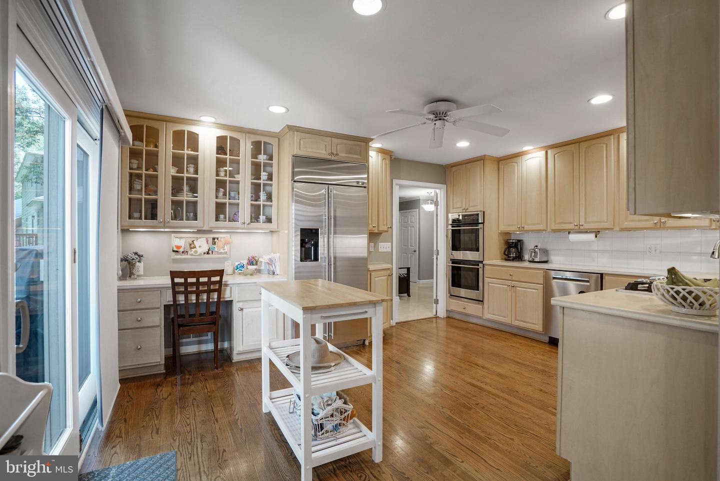 10808 MIDSUMMER DR, RESTON, Virginia 20191, 5 Bedrooms Bedrooms, ,3 BathroomsBathrooms,Residential,For sale,10808 MIDSUMMER DR,VAFX2256610 MLS # VAFX2256610