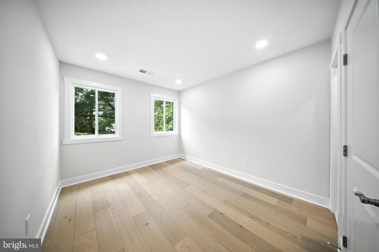 5503 FIRESIDE CT, FAIRFAX, Virginia 22032, 4 Bedrooms Bedrooms, ,4 BathroomsBathrooms,Residential,For sale,5503 FIRESIDE CT,VAFX2256266 MLS # VAFX2256266